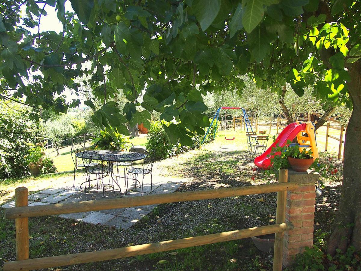 Nell'Antica Torre Di Fronte A Siena Apartment Bagian luar foto